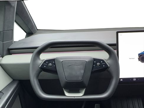 Used 2025 Tesla Cybertruck AWD Crew Cab image 38