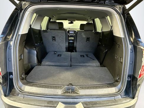 Used 2020 GMC Acadia SLE w/ Driver Convenience Package image 26