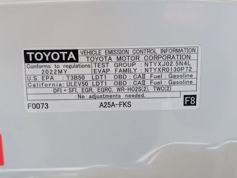 Used 2022 Toyota RAV4 XLE w/ Convenience Package AWD/4WD image 23