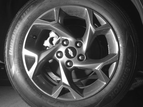 Used 2025 Chevrolet Trax LT w/ LT Convenience Package image 15