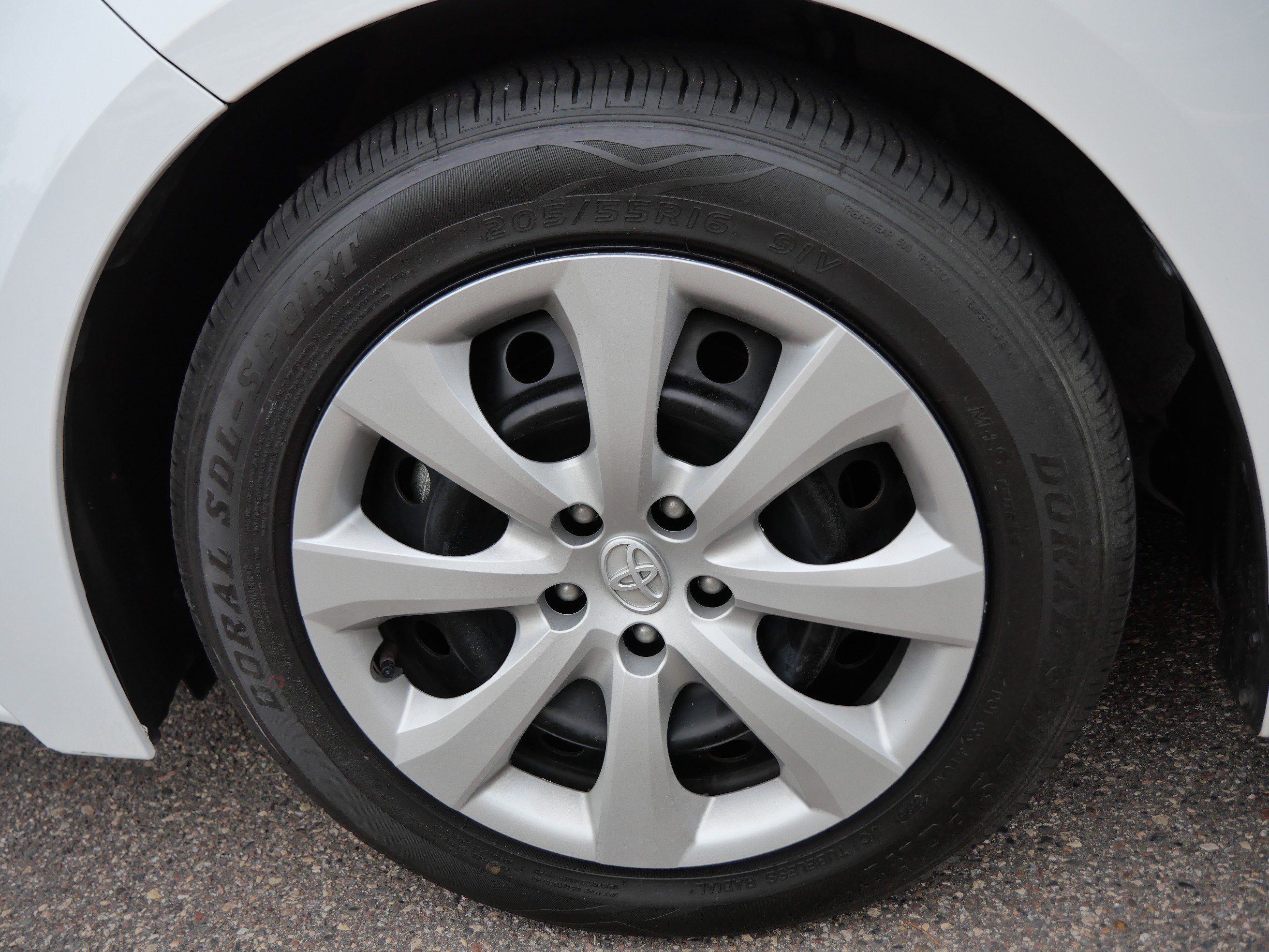 Certified 2024 Toyota Corolla LE FWD image 16