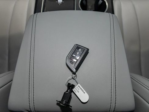 Used 2022 Acura MDX FWD w/ Technology Package image 30