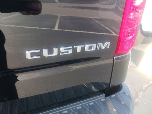 New 2025 Chevrolet Silverado 1500 Custom image 9