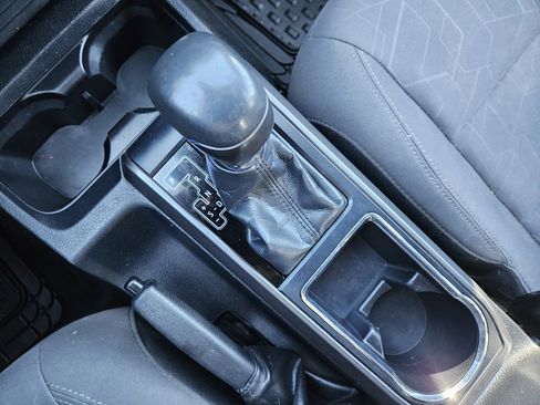 Used 2019 Toyota Tacoma TRD Off-Road w/ Technology Package image 19