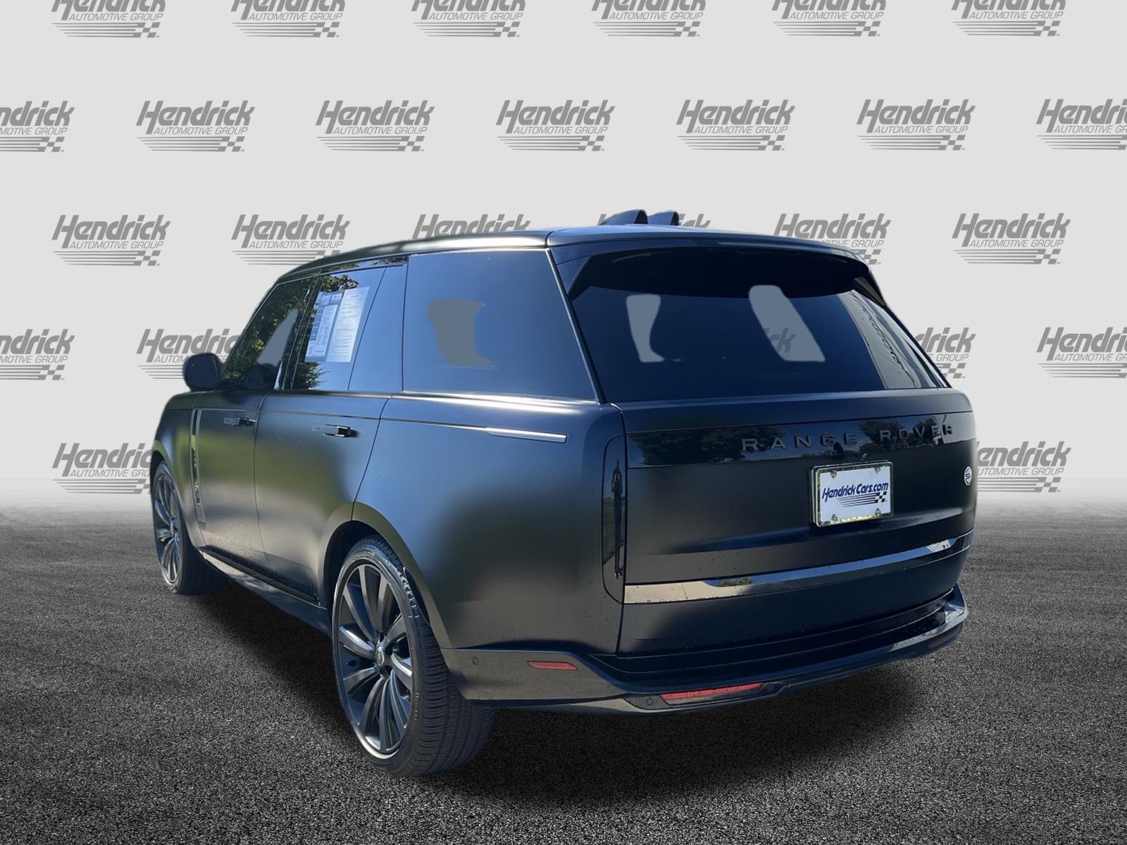 Used 2023 Land Rover Range Rover SV AWD/4WD image 7