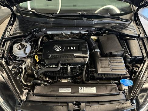 Used 2016 Volkswagen Golf S FWD image 22