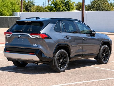 Used 2022 Toyota RAV4 XSE AWD/4WD image 3