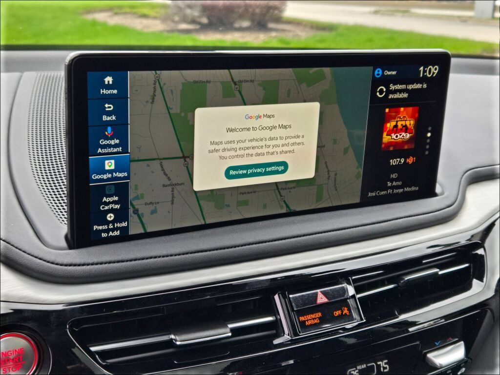 New 2026 Acura MDX w/ Technology Package FWD image 3