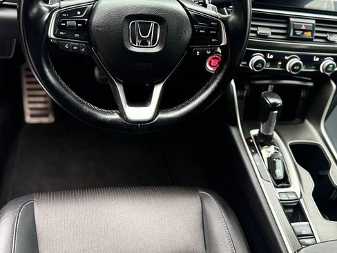 Used 2020 Honda Accord Sport image 4