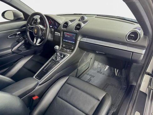 Used 2018 Porsche 718 Cayman image 22