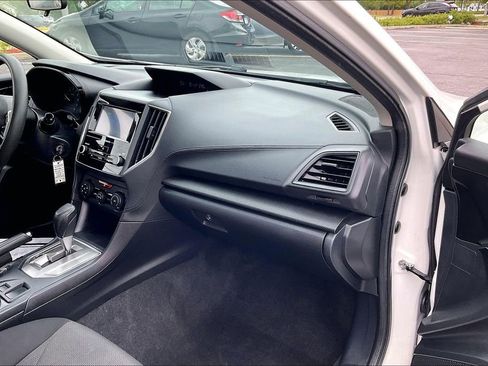 Certified 2022 Subaru Impreza 2.0i AWD/4WD image 17
