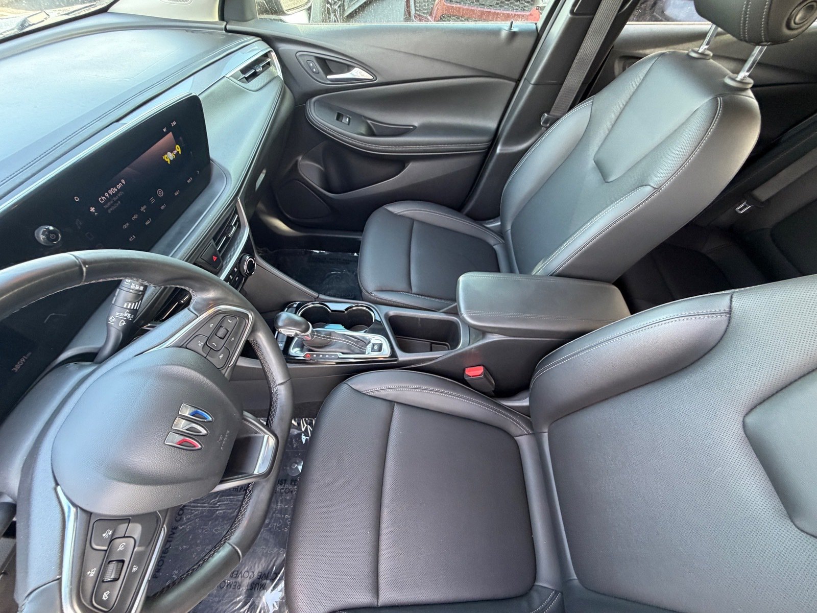 Used 2024 Buick Encore GX Sport Touring FWD image 14