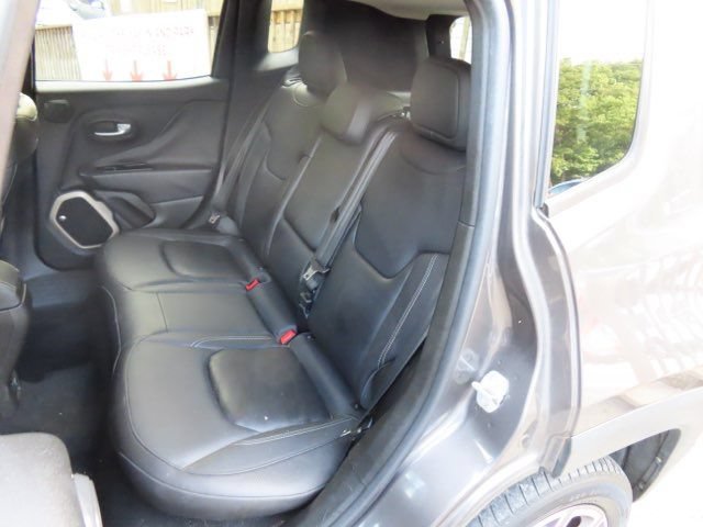 Used 2017 Jeep Renegade Limited AWD/4WD image 13