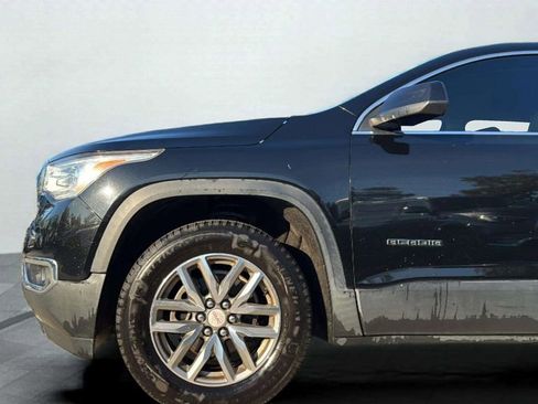 Used 2017 GMC Acadia SLE image 13