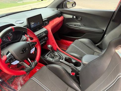 Used 2022 Hyundai Veloster N FWD image 9