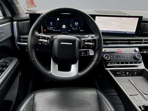 Used 2025 Hyundai Santa Fe Limited image 9