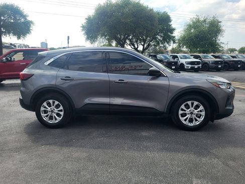 Certified 2023 Ford Escape Active image 2