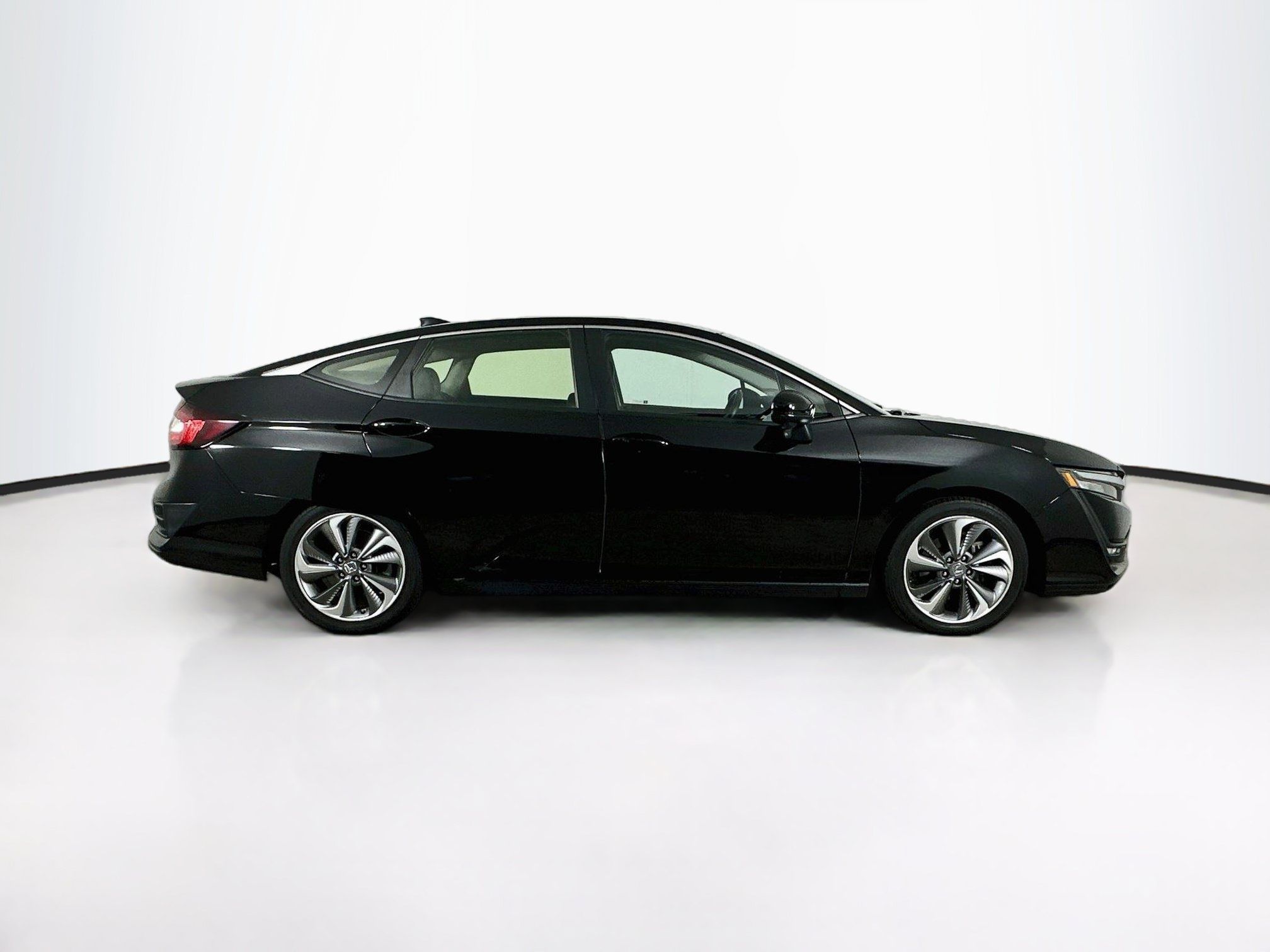 Used 2018 Honda Clarity Plug-In Hybrid image 10