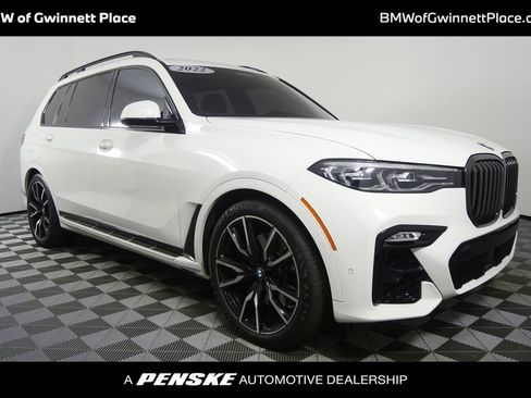 Used 2022 BMW X7 xDrive40i w/ M Sport Package image 1