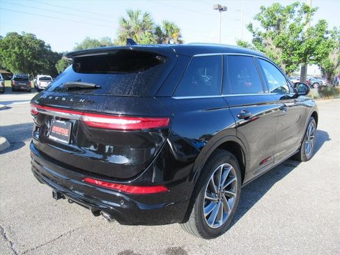 Used 2022 Lincoln Corsair Grand Touring w/ Towing Package AWD/4WD image 7