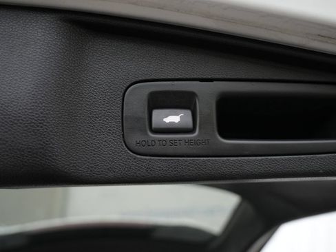 Used 2020 Honda CR-V EX-L image 16