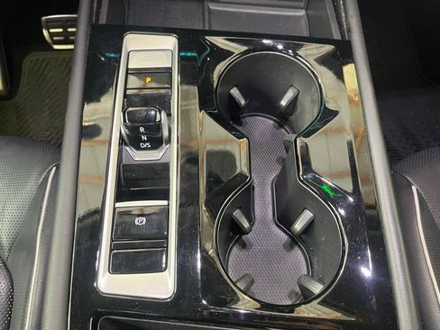 Certified 2024 Volkswagen Atlas SEL Premium R-Line AWD/4WD image 15