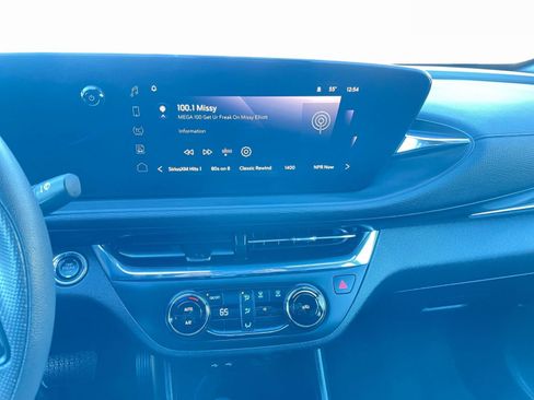 Used 2025 Buick Envista Preferred image 20