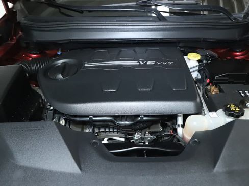 Used 2019 Jeep Cherokee Trailhawk w/ Cold Weather Group AWD/4WD image 35