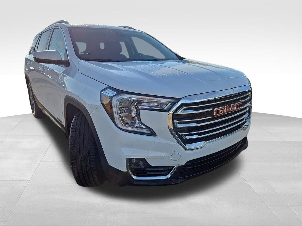 Certified 2024 GMC Terrain SLT w/ LPO, Floor Liner Package AWD/4WD image 7