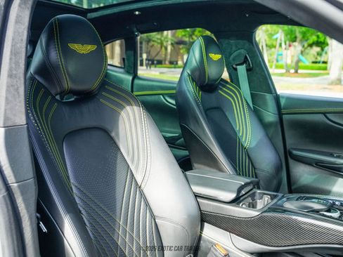 Used 2021 Aston Martin DBX AWD/4WD image 44