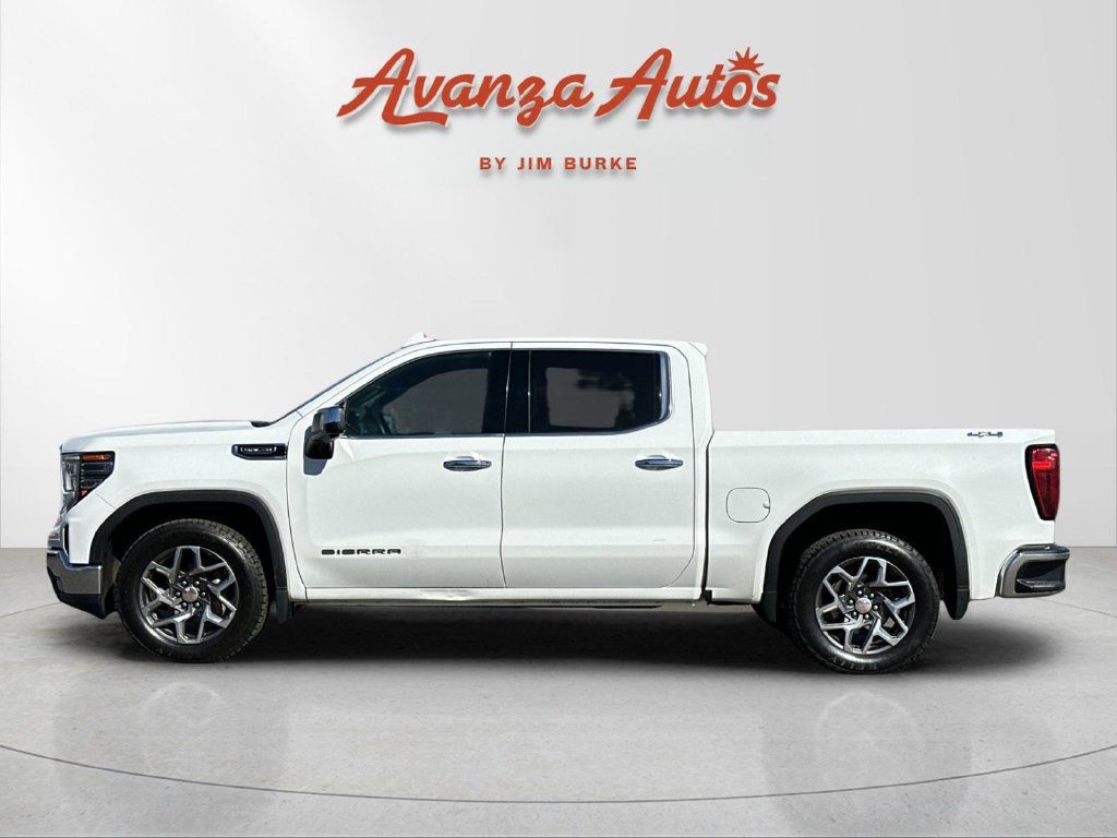 Used 2022 GMC Sierra 1500 SLT w/ SLT Convenience Package AWD/4WD image 2