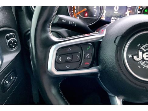 Used 2020 Jeep Gladiator Overland w/ Popular Equipment Package image 20