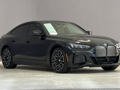 Certified 2025 BMW i4 eDrive40 w/ M Sport Package RWD image 6