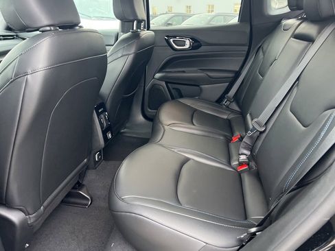New 2026 Jeep Compass Limited image 15