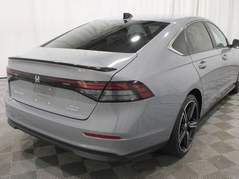 Used 2025 Honda Accord Sport image 28