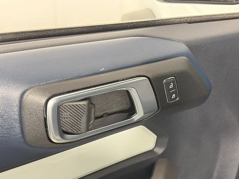 Used 2021 Ford Bronco Outer Banks w/ Sasquatch Package AWD/4WD image 26