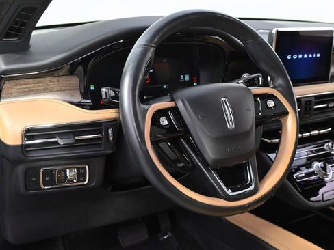 Certified 2020 Lincoln Corsair Reserve w/ Equipment Group 202A image 11