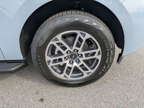 New 2025 Ford Expedition Max Active image 12