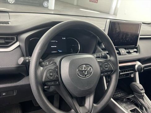 Certified 2025 Toyota RAV4 LE image 7