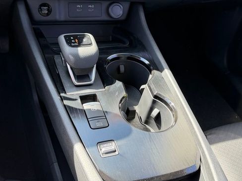 New 2026 Nissan Rogue SV FWD image 17