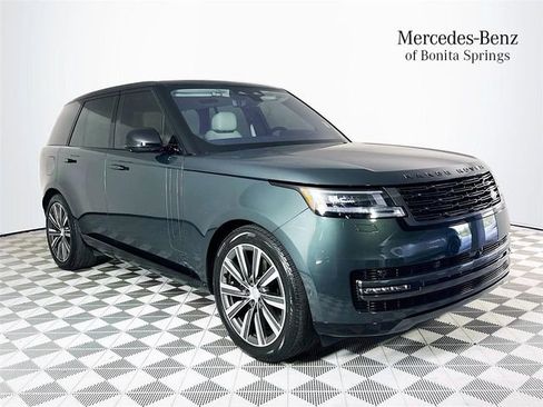 Used 2023 Land Rover Range Rover SE AWD/4WD image 1