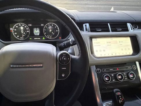 Used 2017 Land Rover Range Rover Sport SVR image 30