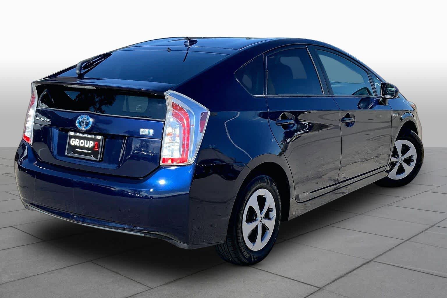 Used 2014 Toyota Prius Three FWD image 12