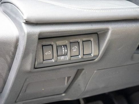Used 2023 Subaru Outback Limited AWD/4WD image 32