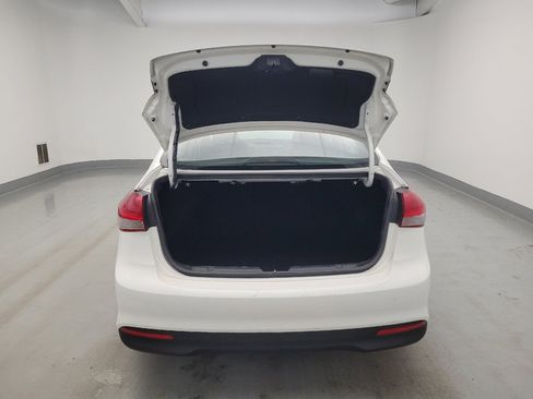 Used 2018 Kia Forte LX FWD image 29