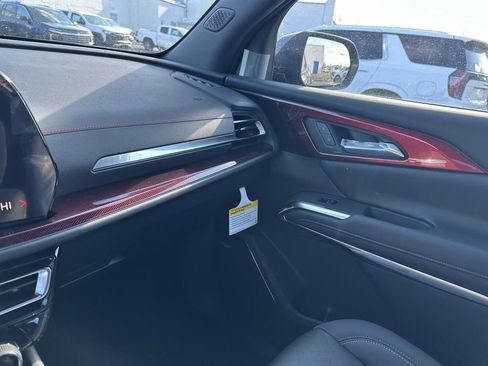 New 2026 Chevrolet Traverse RS AWD/4WD image 17