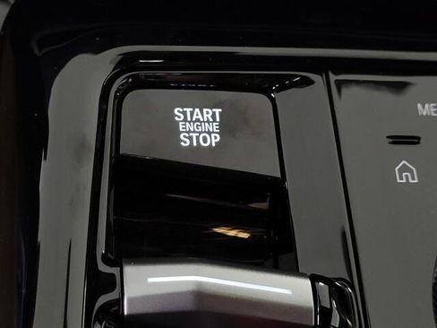 Certified 2025 BMW 530i image 26