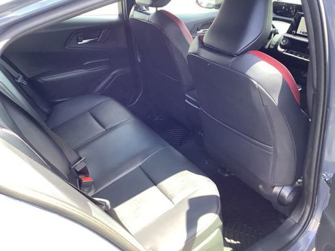 Used 2026 Toyota Prius Plug-In Hybrid FWD image 31