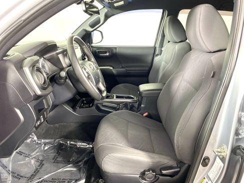 Used 2016 Toyota Tacoma TRD Off-Road w/ Towing Package AWD/4WD image 14