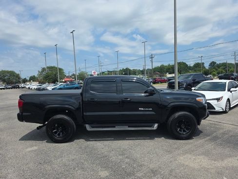 Certified 2022 Toyota Tacoma SR w/ SR Convenience Package RWD image 3